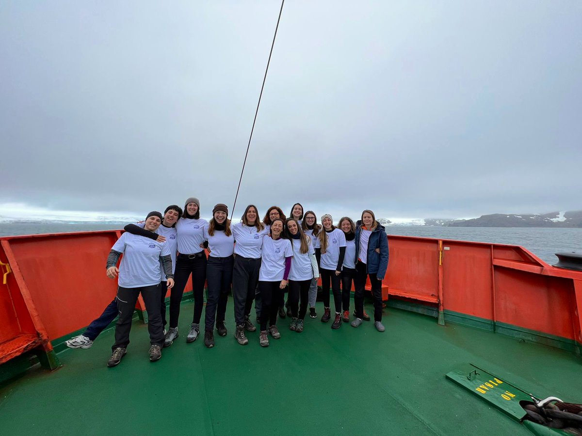 Happy International Day of Women and Girls in Science.  #11F
Feliç dia internacional de la dona i la nena en la ciència.

🟣Per una recerca de totes i per a totes! 

📷 Investigadores de la campanya #ANTOM 2 #WomeninScienceDay #DiaDonaiNenaCiencia #diamujeryniñaenciencia