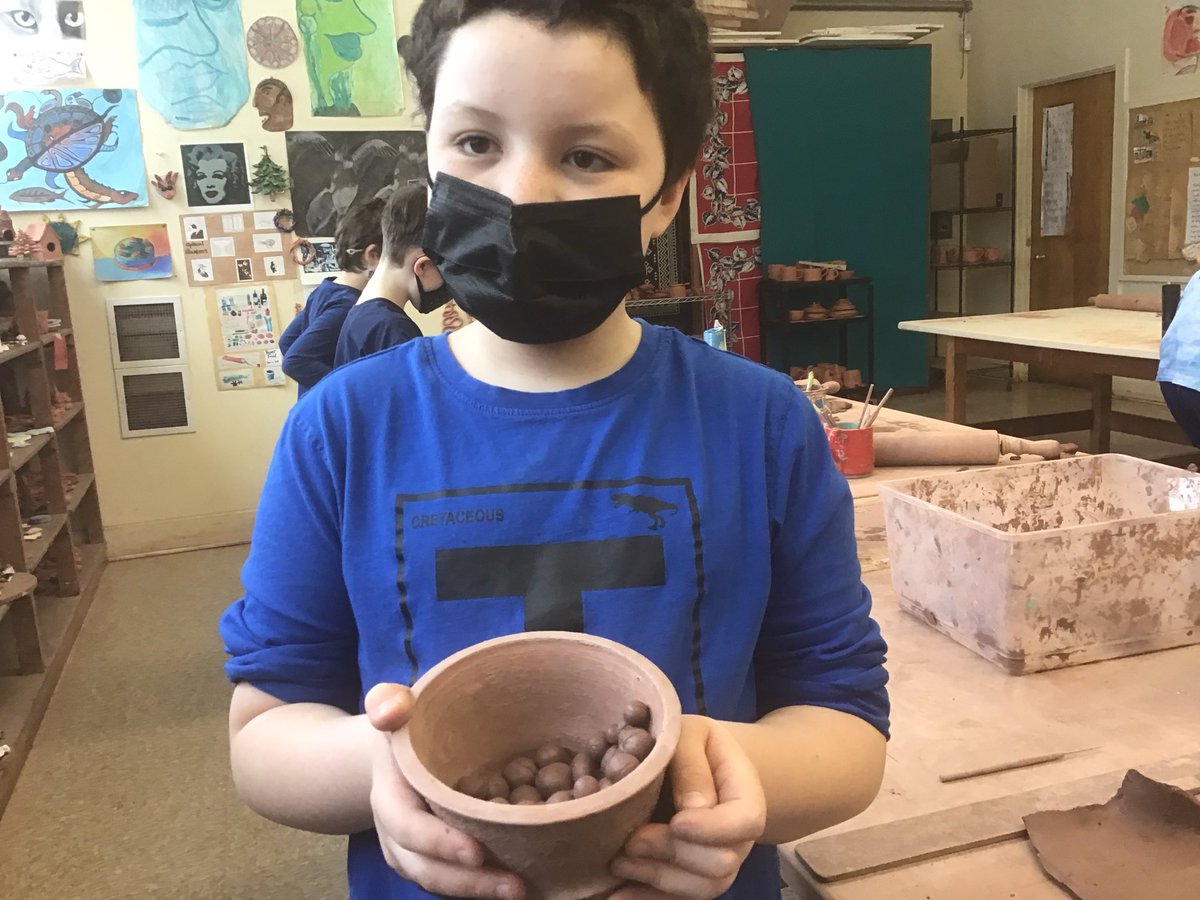Ms. Hughe’s grade4 class from St Catherine’s spent the morning at the pottery lab.  Harry Potter inspired work, along with bubble bowls,  and monohulls.  Endless ideas and creativity in the mind of a child.  Love it! <a href="/HRCEPotteryLab/">Jill Sullivan</a> <a href="/stcatschool/">École St Catherines</a> <a href="/HRCEFineArts/">HRCEFineArts</a> #ThanksToYouHalifax
