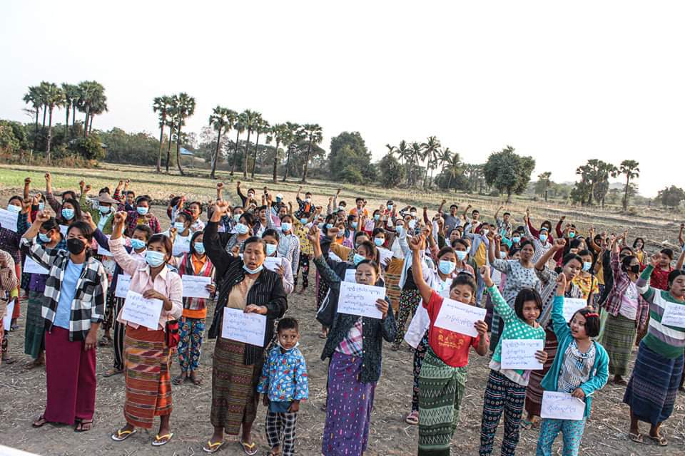 Anti-coup revolutionary strike in Sagaing's Monywa Twp as usual. 🪧  #2022Feb11Coup #Telenor_StopTheSale #Telenor_EndWithCriminalJunta #WhatsHappeningInMyanmar