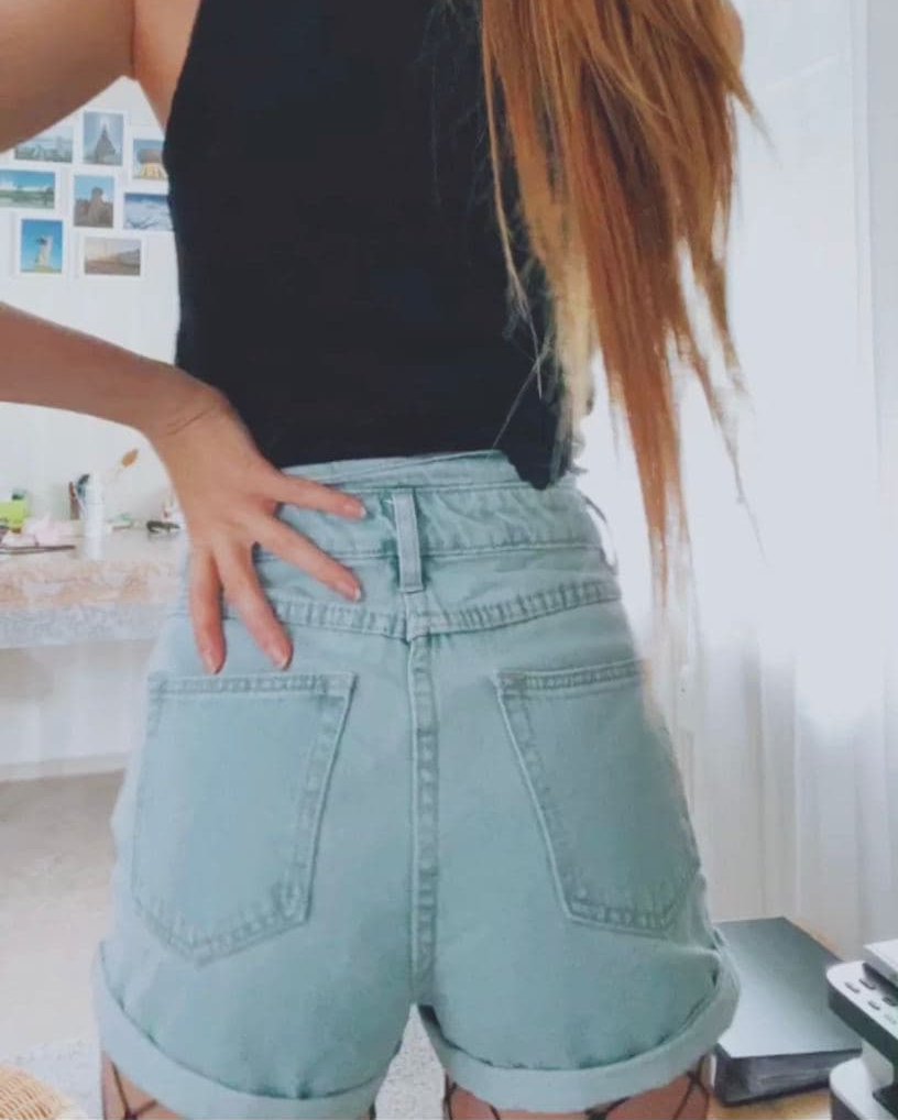 NatashaSunModel's tweet photo. Back view! Do you like it?🍑👅
😊
😊
#commentback
#zonephotographer
#fishnetstockings
#modelingphotography
#modelposes
#girlsofinsta
#softgirlaesthetic
#photographerlife
#netherlandsgirl https://t.co/gJ8SMGAqbR