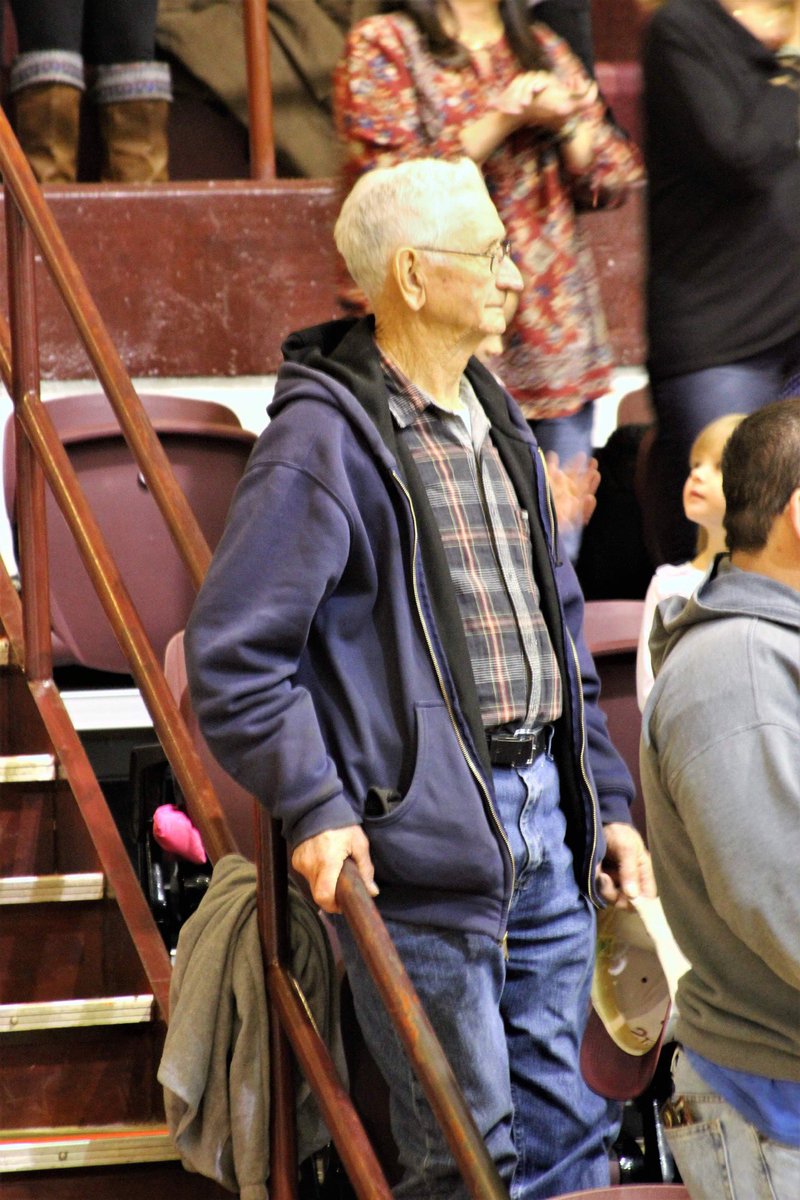 It’s a sad day for the Comet Nation. Longtime Comet fan Lewis Carroll passed away and our condolences are sent out to his son, Bennie Carroll and family. Bennie is a former Assistant Coach at West Carter and coached Baseball. Lewis was always in attendance at home games.