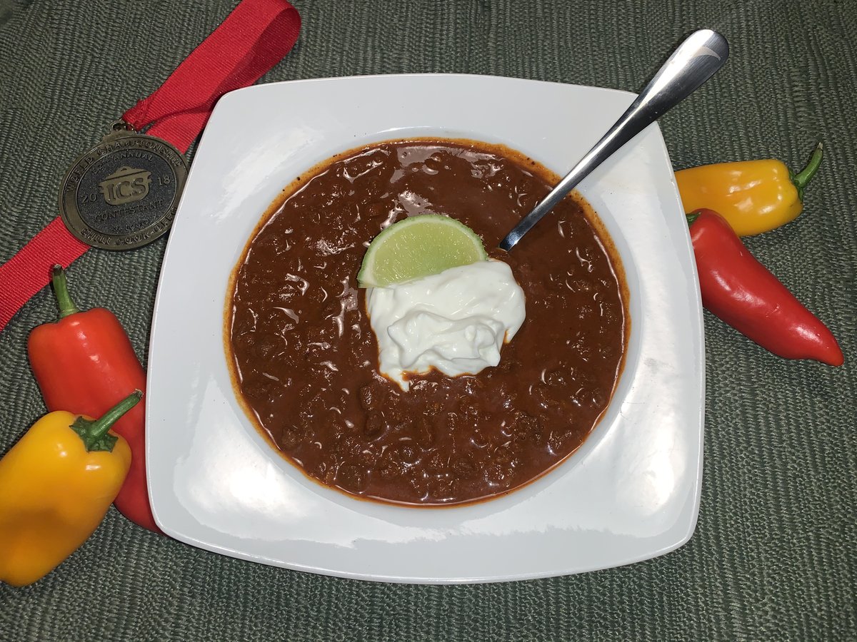 Are you struggling with what to make on Super Bowl Sunday… How about some Soup or Bowl inspiration? You can’t go wrong with a super bowl of award-winning chili! Especially Diane Lentz's 2019 Traditional Red Championship Chili. Get the recipe below: mmacreative.pixieset.com/souporbowl-rec…