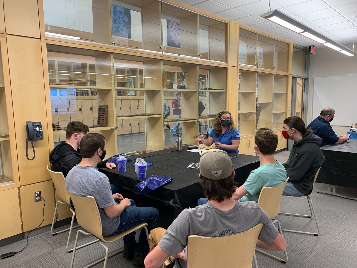 GDBIW's tweet photo. February is #CTEMonth and we’d like to spotlight the value of Career and Technical Education in Maine and BIW. Many of the skills students learn at CTE schools are applicable to our shipyard and graduates play an important part in both Maine’s industries and our Bath-built legacy https://t.co/DXHCopdvLU