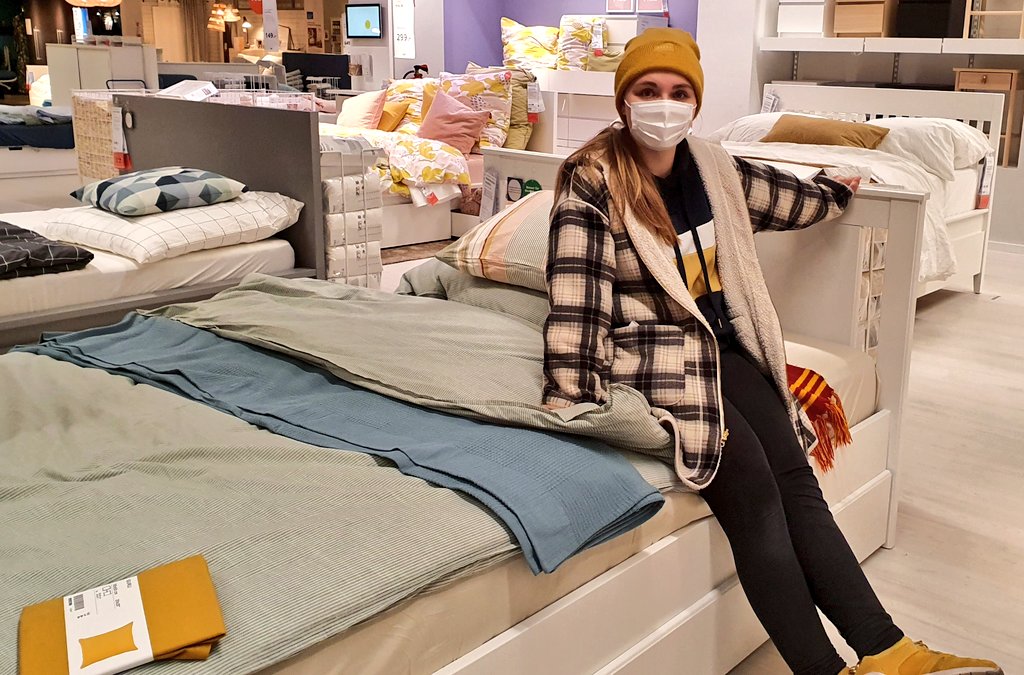 Sooo.. since I can not go shopping with my bf to buy our furniture together... I went to IKEA in 🇩🇪 to at least take a look at the stuff we bought/decided on 😂
#loveisnottourism #japanentryban #japantravelban