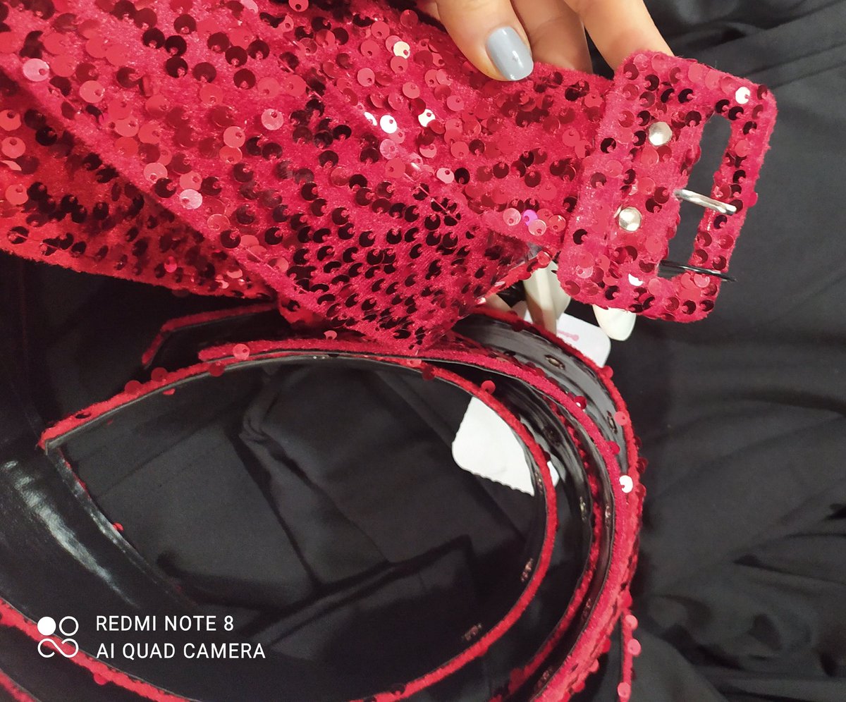 sonunda aradığım o sade ve şık kemeri çalıştığım mağazada buldumm🥳🥳