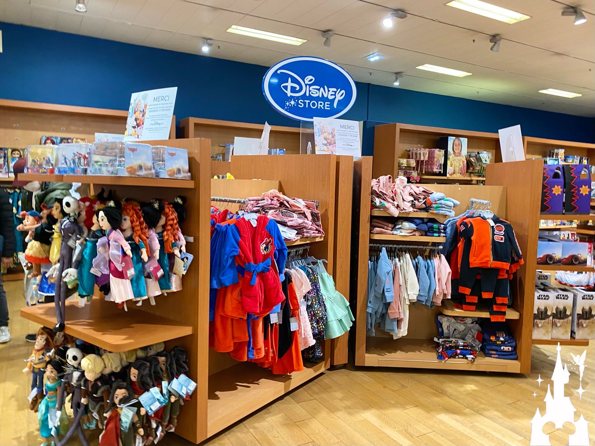 dlrpnc's tweet photo. Today officially marks the closure of all the Disney Store Corners installed in the Galeries Lafayette and the Disney Store in Calais ! 😢✨

Only the Disney Store on Champs-Élysées will now remain open. 🛍
#disney #disneystore #disneylandparis #disneyland
#DisneyPlus https://t.co/miVF9MTceU