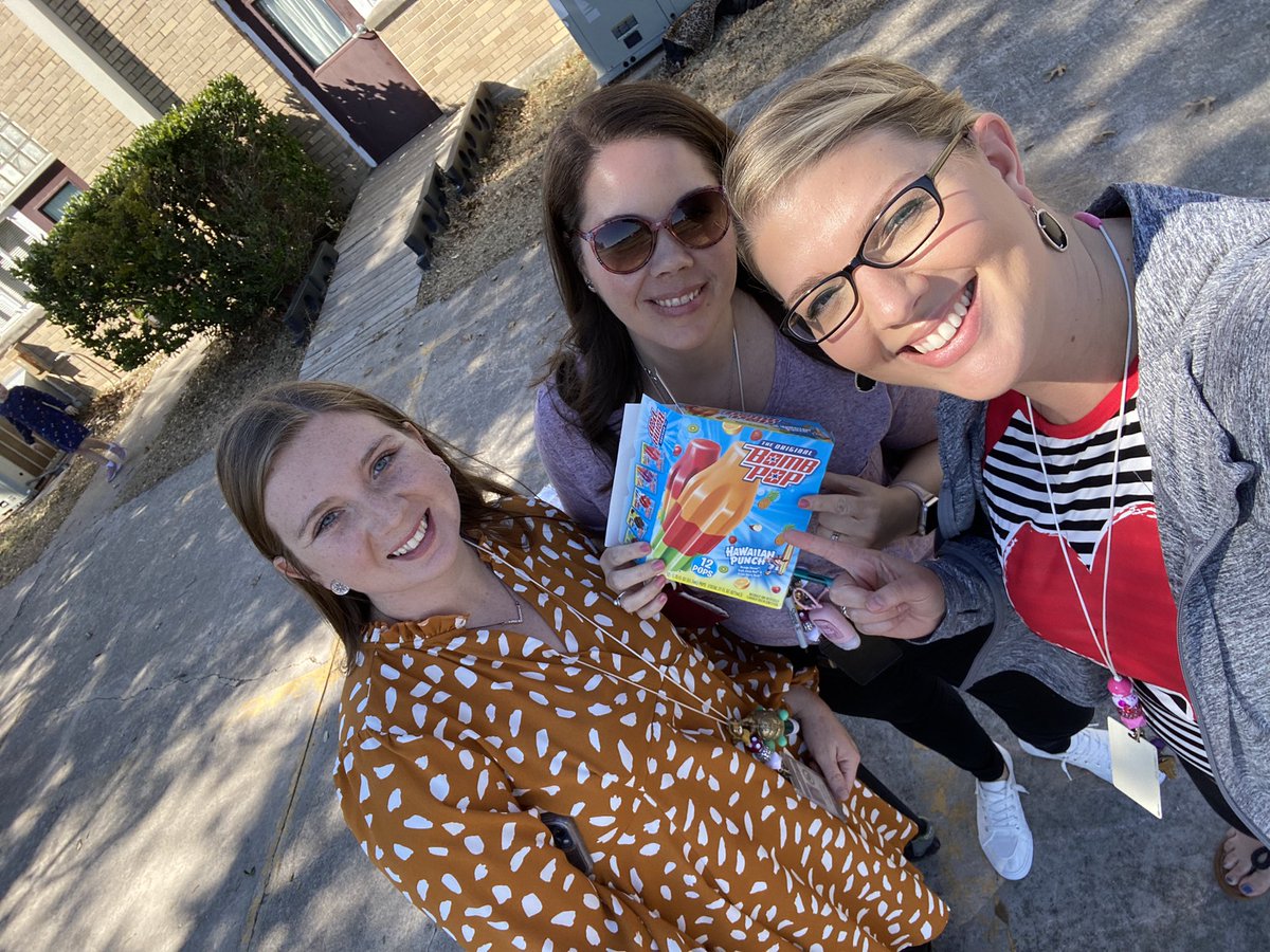 Stephenson2nd's tweet image. Third grade @CFELISD is the BOMB! 97+% attendance award earned! #LockedOnExcellence #UnLockingPotential #BombPop