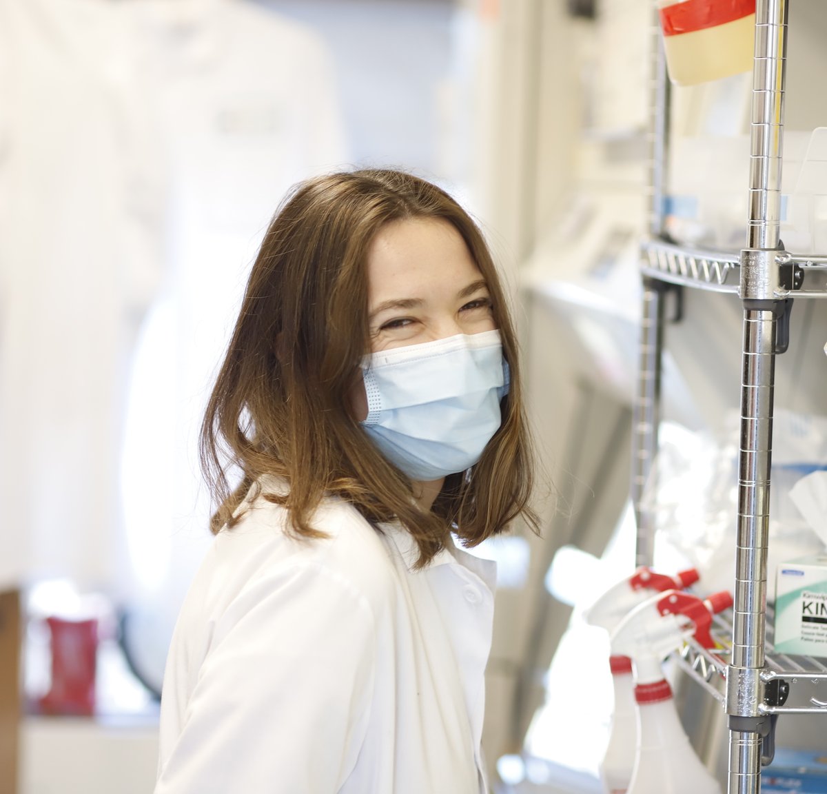 Today, to honor and appreciate the successes of women in science, we’ll be sharing a few facts about women in science and how we can all work to overcome barriers to gender equality in our discipline. 🧠👩‍🔬🧵 (1/9)