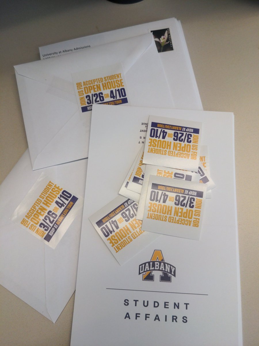 LisaEGonzalez's tweet photo. Excited to send congratulatory letters to newly accepted UAlbany students from my high school! Go Great Danes! #UAlbanyBound #scsd_hsw https://t.co/mgBtb54TIv