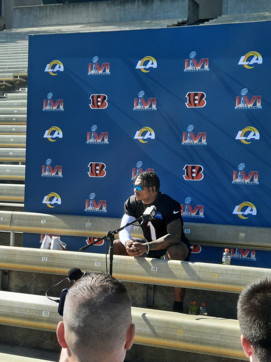 Han er fysisk imponerende i virkeligheden! Hold da op en krop.