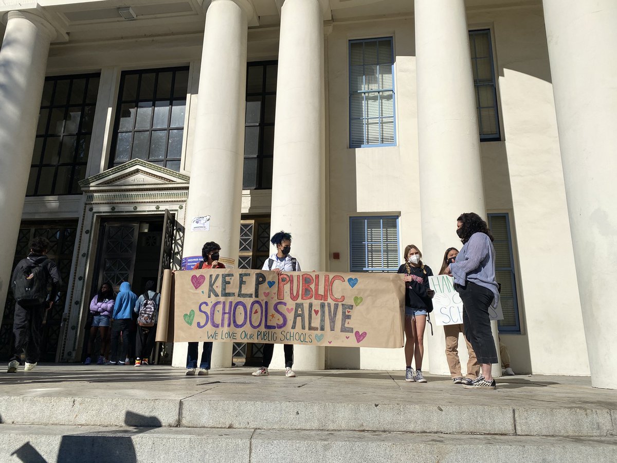 One thing about Oakland youth: THEY ORGANIZE. So proud of the Oakland Tech students who organized this protest against OUSD’s anti-Black school closures!!!