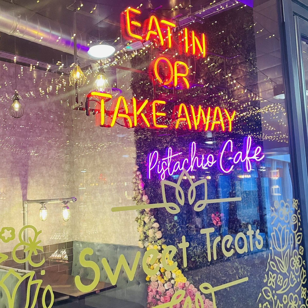 test Twitter Media - 🎈🍦🍰☕Treat for the Half Term?☕🍰🍦🎈
Pistachio Cafe has just opened in @RiversideBdfd 
🍰3pm to 11pm, Everyday
☕A fantastic range of drinks and sweet treats, with a packed Main and also a full Vegan/Dairy Free Menu
🍦For FROZEN fans, head on down on Tuesday! https://t.co/qQx5e3lW8g