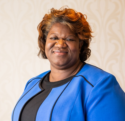 heirspropertysc's tweet photo. Congratulations to our own CEO, Dr. Jennie L. Stephens, who was named late yesterday by the @USDA to the newly formed national Equity Commission and Subcommittee on Agriculture! Click the link to read the press release.
#heirsproperty #SFLR #BlackLandLoss
https://t.co/Mbroh1qGUD https://t.co/FBxl0cqpHR