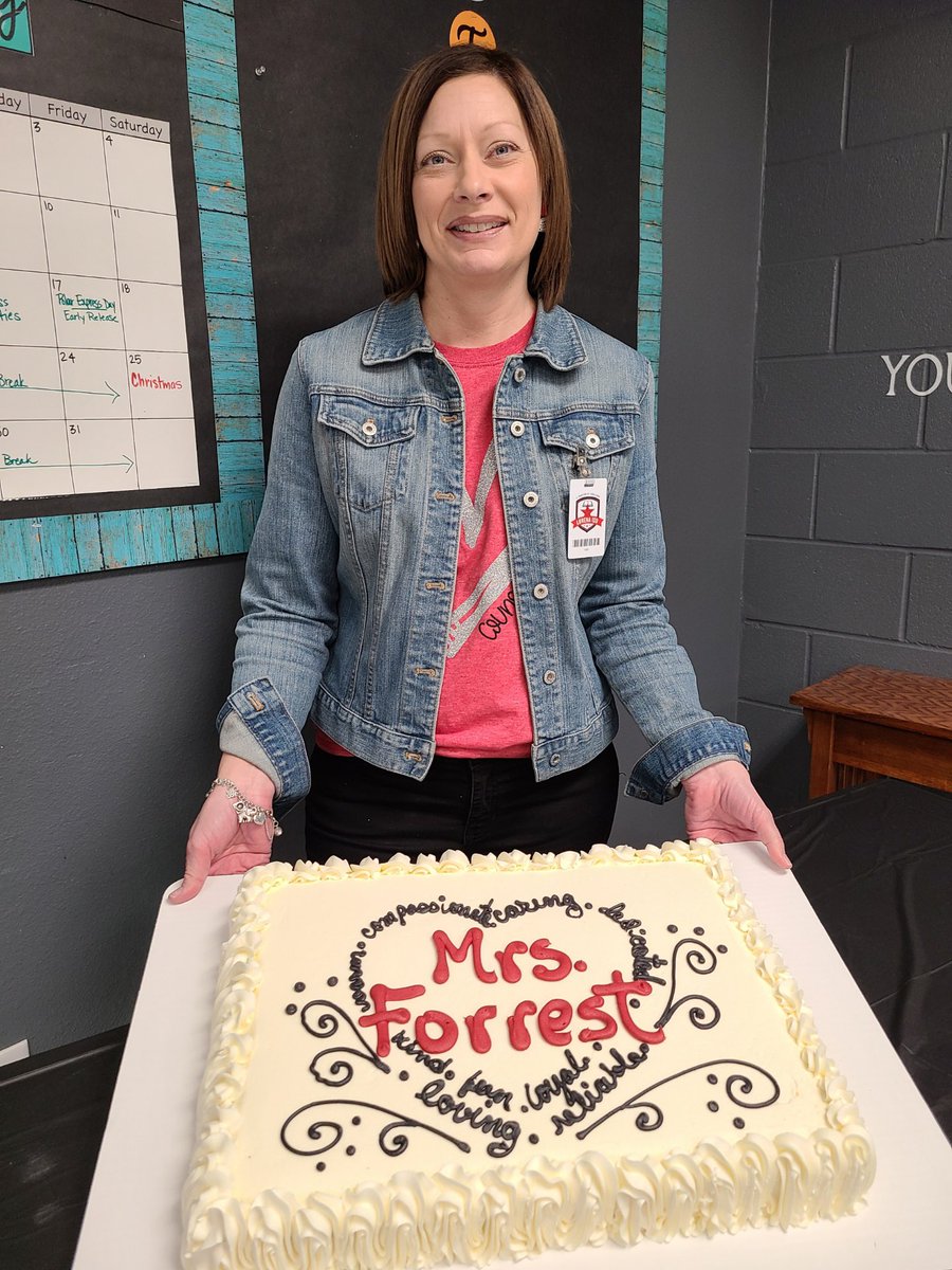 We are so thankful for our awesome counselor, Mrs. Forrest! Happy School Counselor Week #NSCW22 #lisdreconnect @LorenaISD