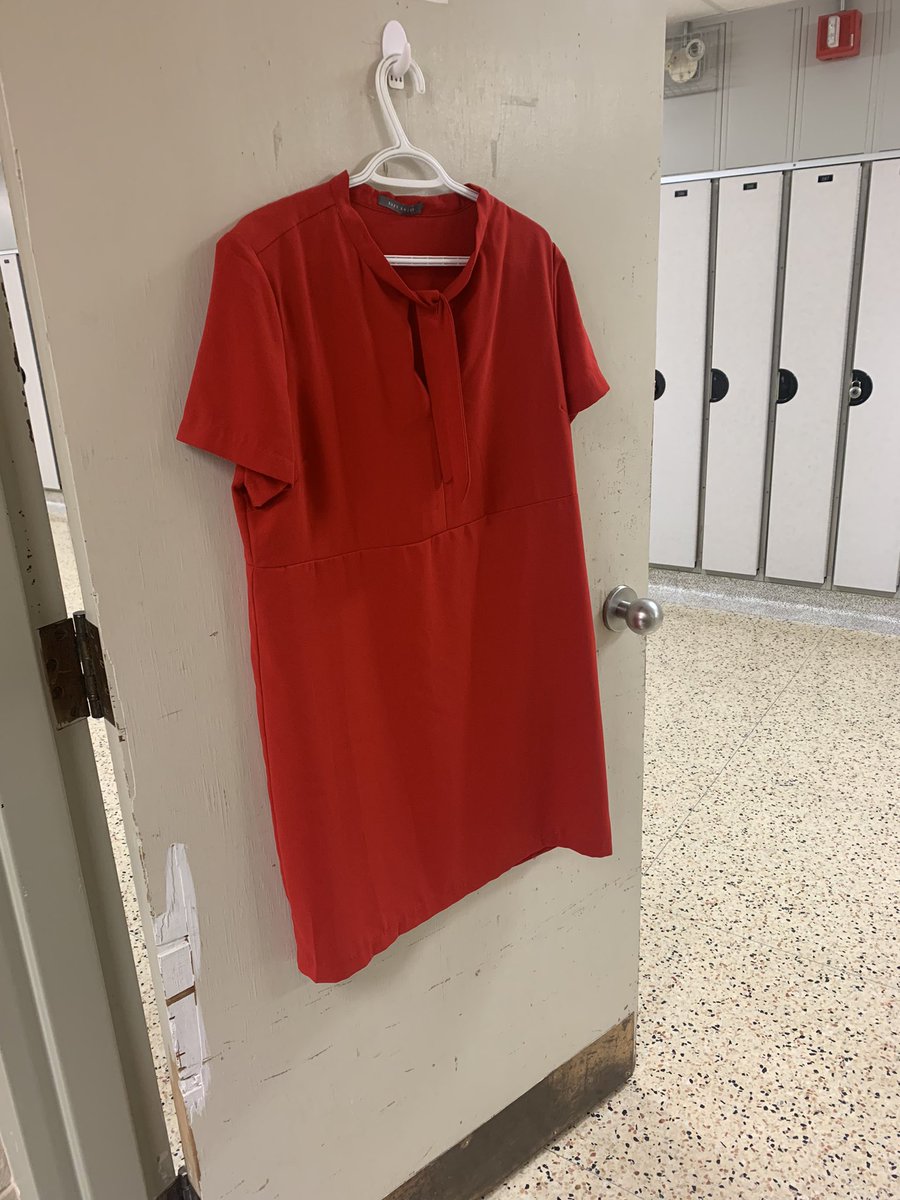 NBE students @GrimsbyEagles are hanging Red Dresses to bring awareness, honour, and remember Missing and Murdered Indigenous Women, Girls, and 2SLGBTQQIA+ people.

If you have a Red Dress of any size or shade that you’d like to donate, please send me a message!

#reddressproject