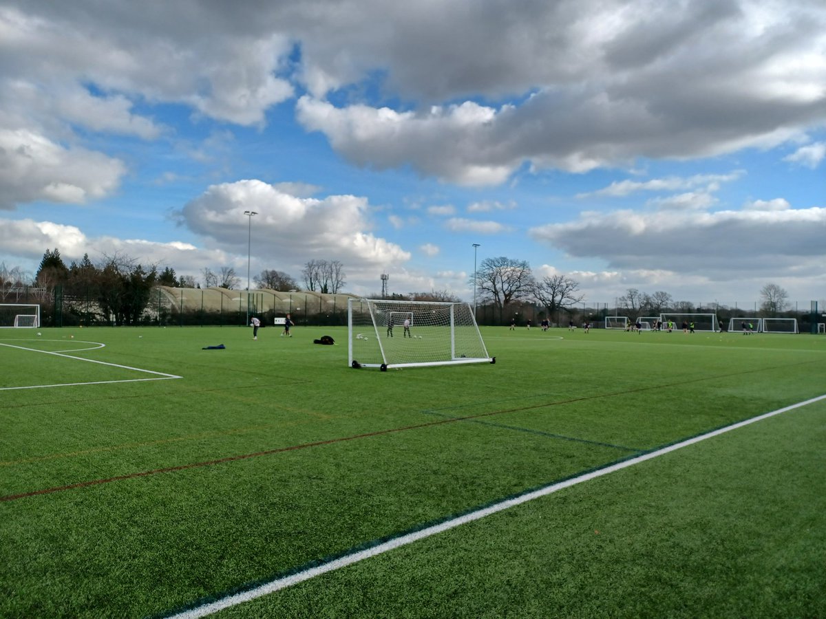 SraYear2018's tweet photo. Well done to all of those taking part  in the crossbar challenge at lunch. Yr10 may not have managed to hit it but we've got some great footage of them giving it their best! Thank you @SRA_PE_Dance for organising! ⚽️ #childrensmentalhealthweek  #childrensmentalhealthweek2022 https://t.co/GADouq6WOY