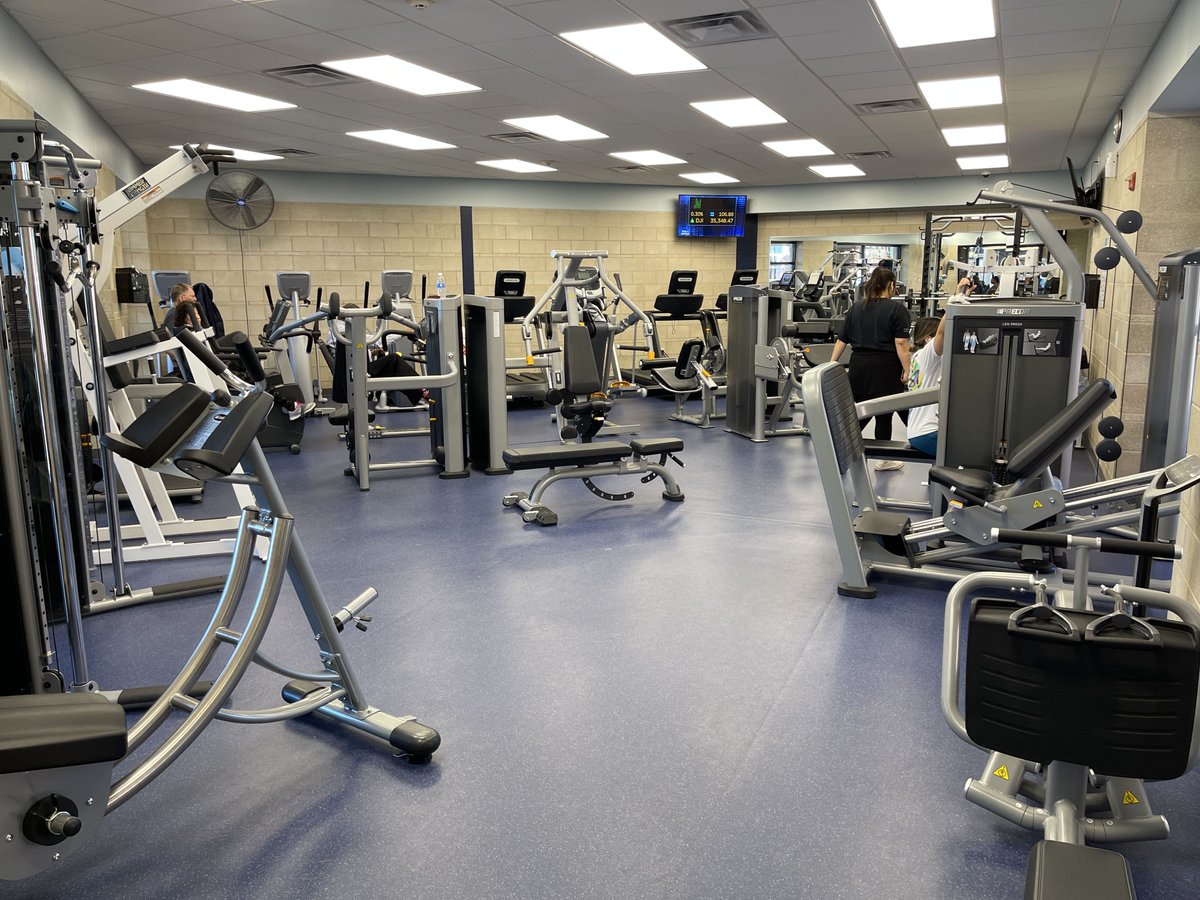 garlandtxgov's tweet photo. #BuildGarlandDay Stop #1: Gale Fields Recreation Center Ribbon-Cutting at 1701 Dairy Rd. Among the renovations: new wood gym floor, shaded patio, updated front desk and kitchen, new roof and new fitness equipment. . https://t.co/kqIGMeHYto #GarlandTX #MYMGarland #BuildGarland https://t.co/clIKXKTexr