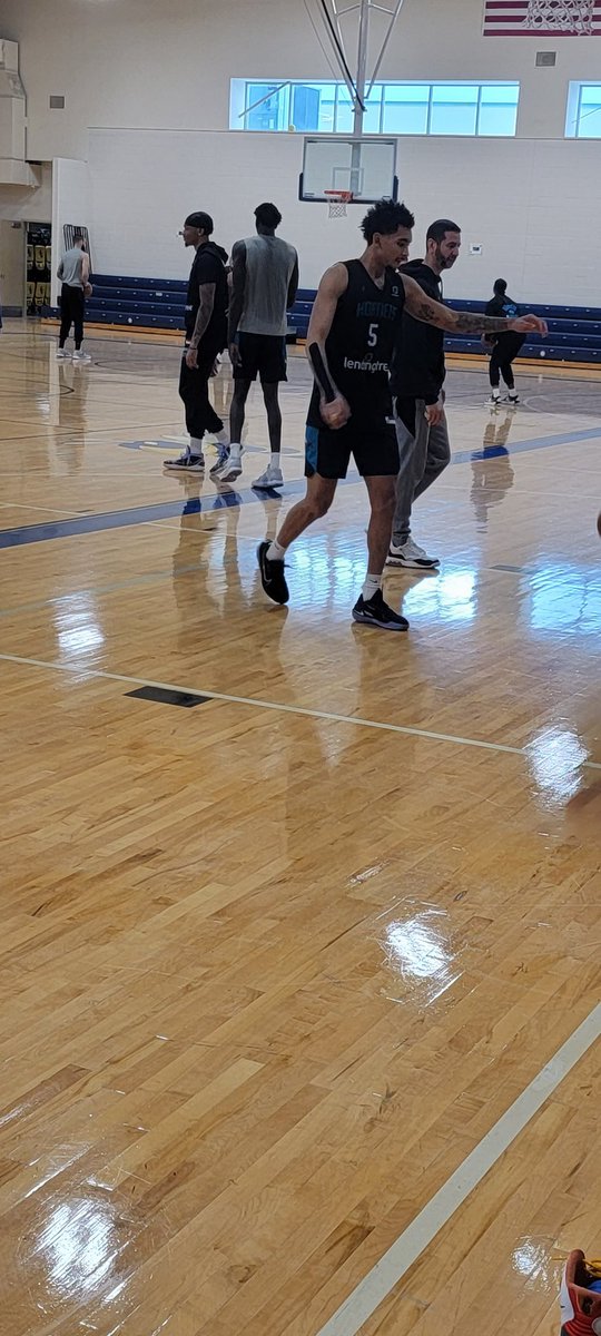 rodboone's tweet photo. James Bouknight is on the floor for shootaround and just had a chat with James Borrego. Looks like he's good to go after missing the last 3 games https://t.co/MiByk9wAIC