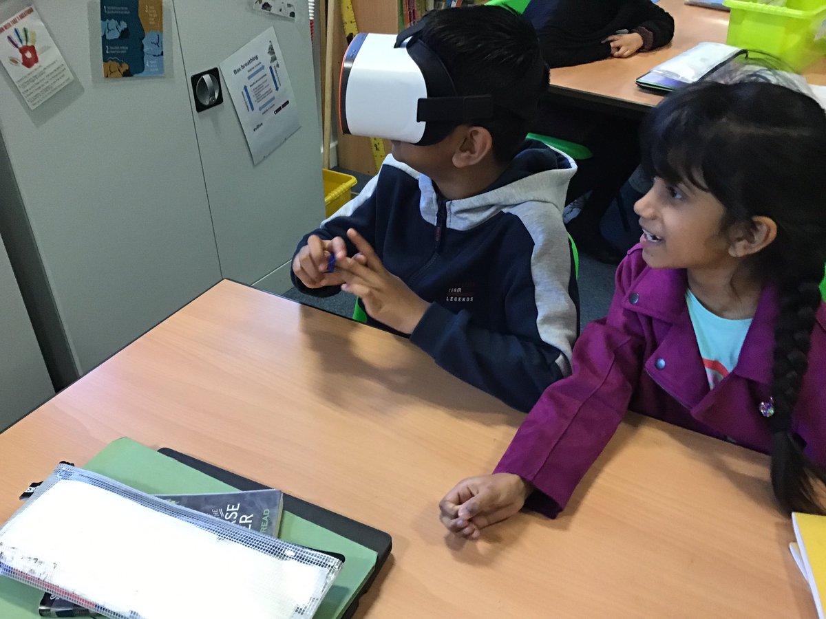 MrsDavisY4's tweet photo. Today, we went on another adventure and what did we happen to see... was it bird? Was it a tiger? Was it a snake? Oh no it was a DRAGON flying through the forest.@MerrydaleJunior @Merrydalehead @joloustone #epiclearning. https://t.co/1vYqUqwMUQ