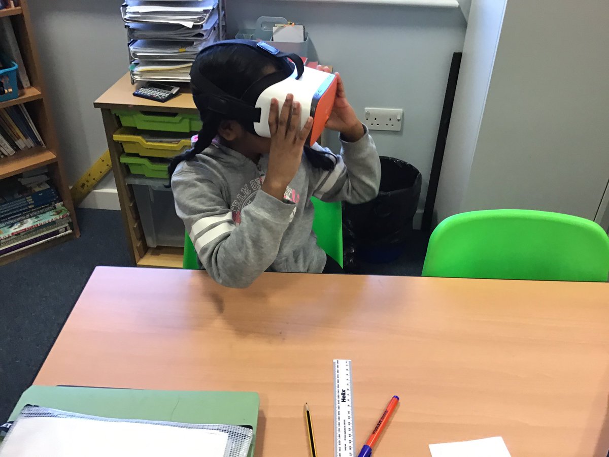 MrsDavisY4's tweet photo. Today, we went on another adventure and what did we happen to see... was it bird? Was it a tiger? Was it a snake? Oh no it was a DRAGON flying through the forest.@MerrydaleJunior @Merrydalehead @joloustone #epiclearning. https://t.co/1vYqUqwMUQ