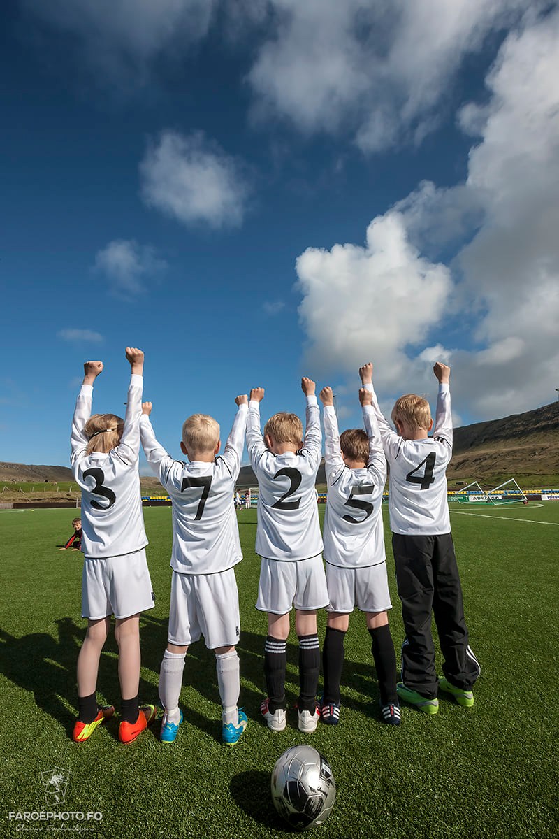 FaroeOlympic's tweet photo. Hands up who's ready for the weekend?! ✨🙋‍♂️

📸 Ólavur Frederiksen | @faroephoto https://t.co/R92f0NNumF