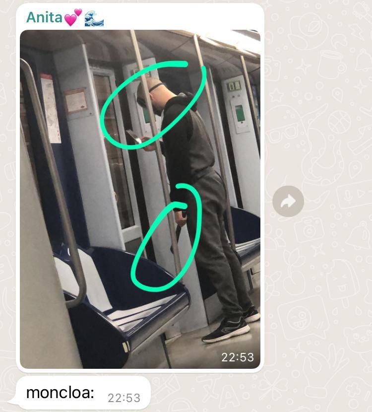 nuriape__'s tweet photo. madrid me está dando vibes de la purga no entiendo nada esto es real? https://t.co/SegBRW2Ngd