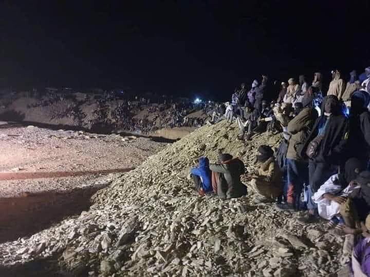 MentNebi's tweet photo. توفي ثمانية مواطنين في رحلة الكد والبحث عن الحياة الكريمة.. مأساة تنسى عندما ينتشر خبر زواج رجل مرتين في يوم واحد💔💔..
#نحن https://t.co/KOWbJwj0Gh