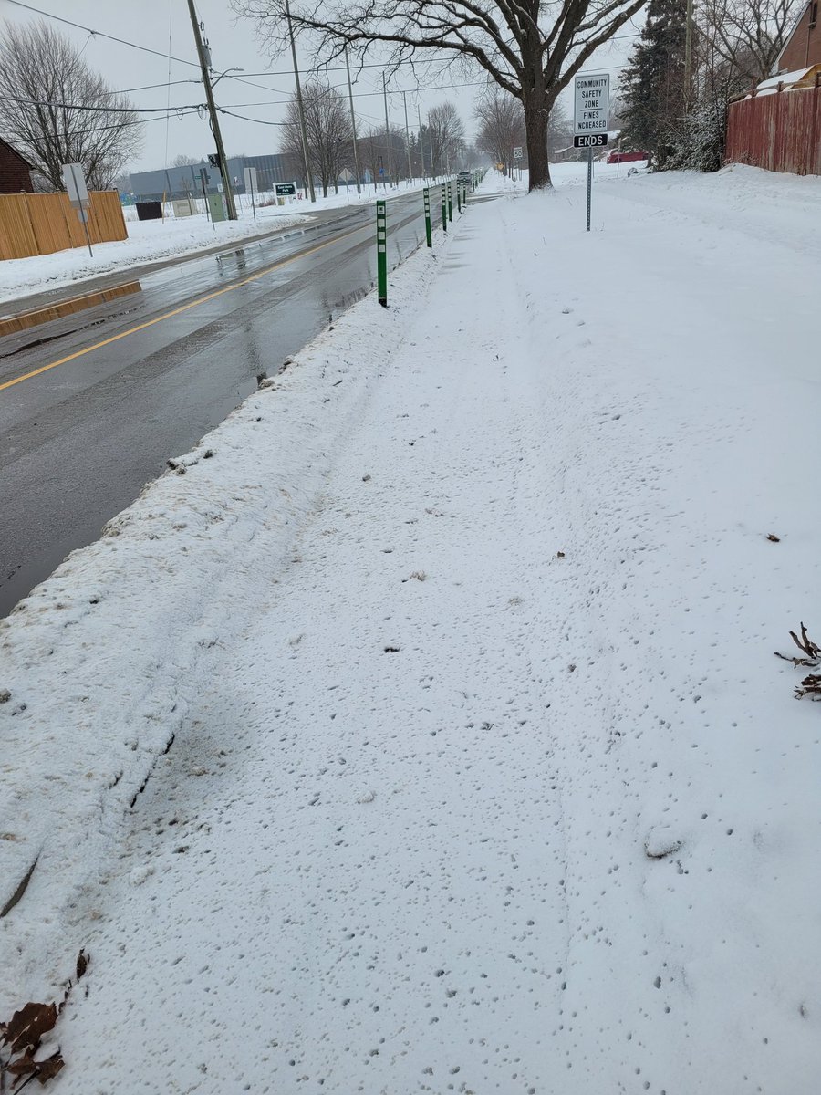 peter_vdsterre's tweet photo. Always worth a #FrostBike in #ldnont for stroopwafels and coffee! @AndrewHunniford #InDisguise #DedicatedCycleTrack #WheresMyLane https://t.co/ODCcJgCe9E