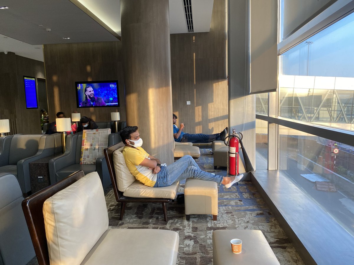 LiveFromALounge's tweet photo. The Tata Trilogy: Plaza Premium Hyderabad Airport Lounge Review : https://t.co/Yt9vNCZoEW #AirportLounges #HyderabadAirport #LoungeReview #LoungeReviews #PlazaPremium #TripReports by Ajay https://t.co/fdkbORzlZL