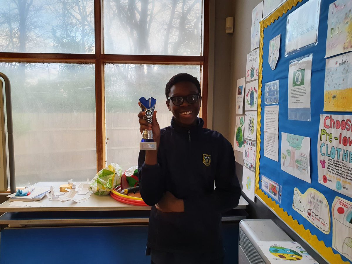FernhillPe's tweet photo. Transitus PE 

The transitus PE class have been taking part in a block of sport education! They have been working on developing their respect and tolerance as well as their leadership. 

Here are some of the award winners! https://t.co/ZLL7hyjfzd
