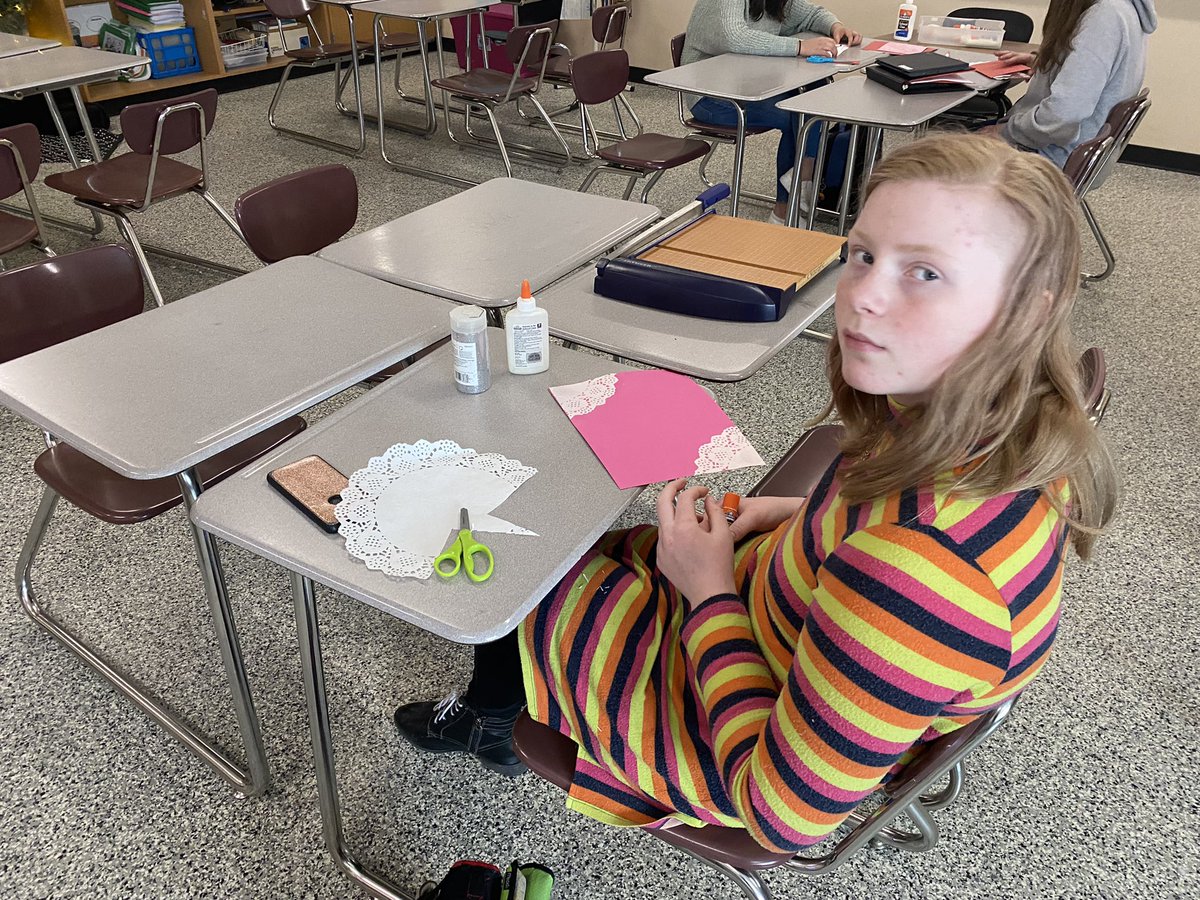 Cross stitching and Valentine’s for the nursing home in our breakout session. <a href="/LukeLutterman/">Luke Lutterman</a> #WeAreTriton