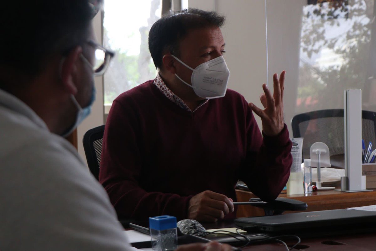 En este día jueves de audiencias nos juntamos con la directiva del Club Deportivo San Carlos, Instancia donde pudimos dialogar sobre diversos proyectos deportivos a concretar para su comunidad🟡🔵

Seguimos avanzando!!