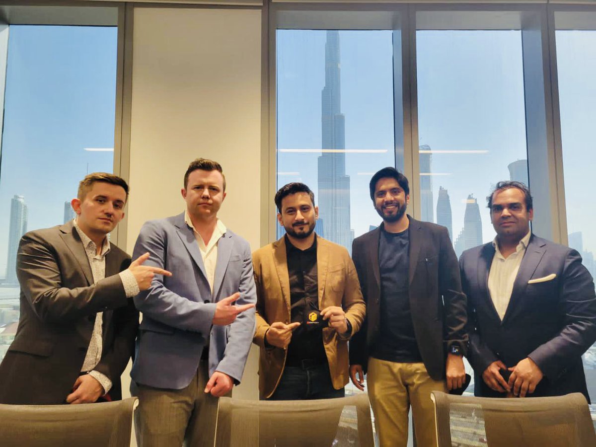 umairmasoom's tweet photo. Coming together is only the beginning! #DIFC #disruption #team #DreamsComeTrue #MContent https://t.co/fsONtflSxT