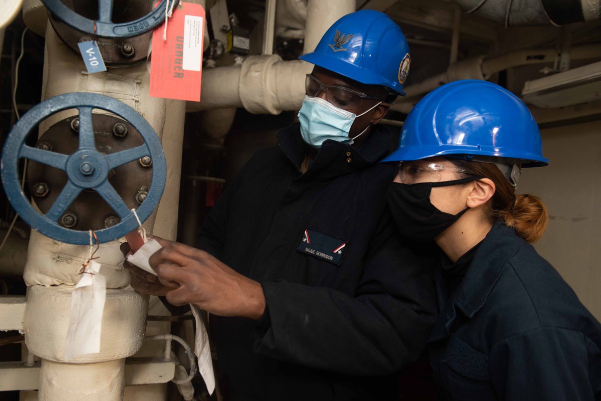 stennis74's tweet photo. Check the photos out from this week of our Sailors and contractors working around the ship! #LookAhead #StayAhead https://t.co/FxWOIEUplq