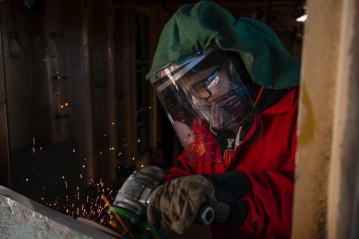 stennis74's tweet photo. Check the photos out from this week of our Sailors and contractors working around the ship! #LookAhead #StayAhead https://t.co/FxWOIEUplq