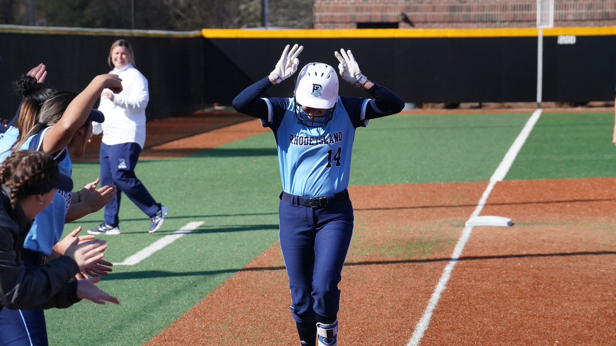 dgarigz11's tweet photo. My god I love softball. https://t.co/qQKy11dydA