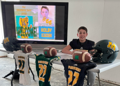 SpoofhoundFoot1's tweet photo. Congrats to Kolby Scadden on signing his Spoofhound Letter on Intent.  Welcome to the Family.  Excited to have these guys join us.  #E+R=O https://t.co/nlV36vGt0g