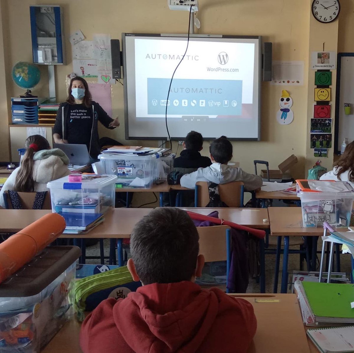RachelWinspear's tweet photo. Today I gave a talk at my kids school about WordPress, and how easy it is to create your own free website! It was a lot of fun and I hope I was able to inspire them to become bloggers in the future! 💙
#teachingideas #WordPress #mumofboys https://t.co/OVuyuDtid8
