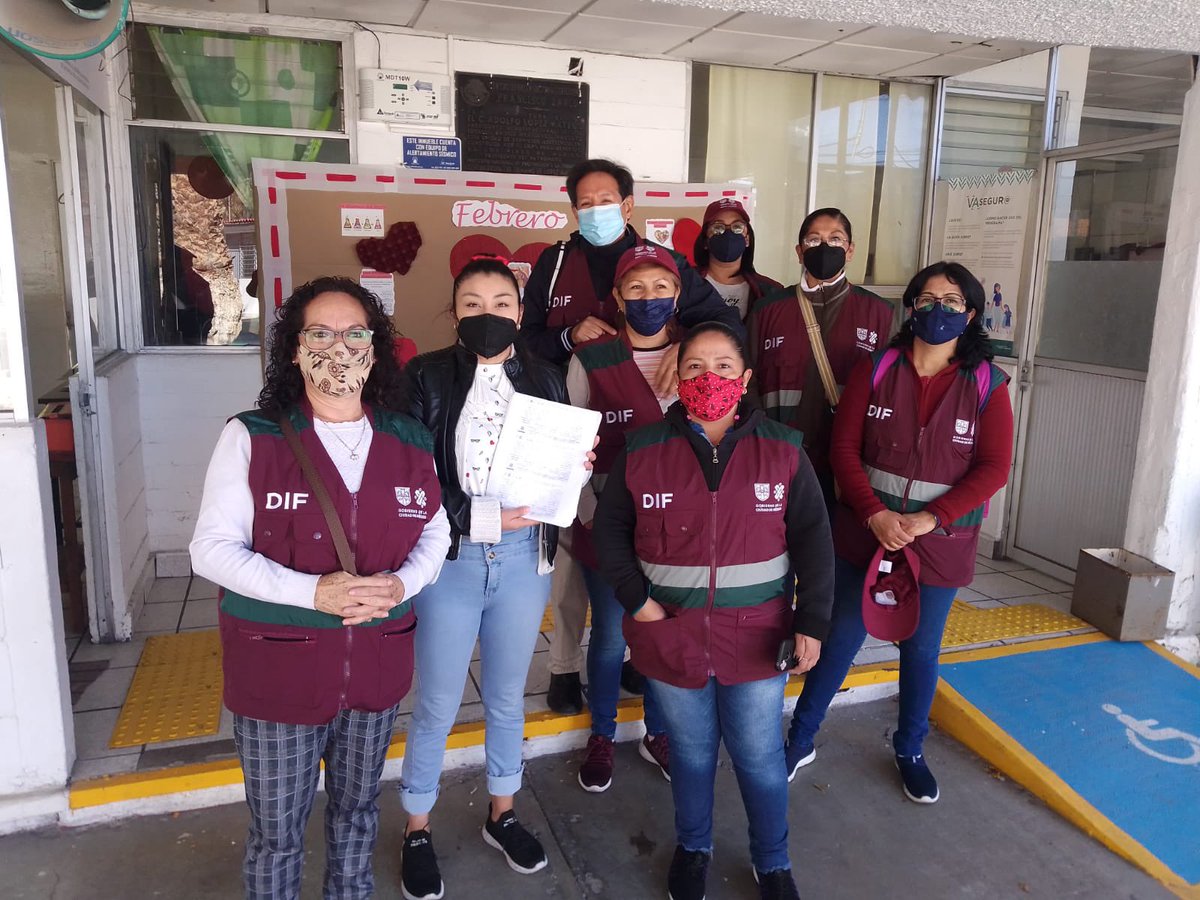 migvalles's tweet photo. Brigada ya lista y con toda la actitud 💪🏼 para salir a difundir los diversos servicios, talleres y actividades que se imparten en nuestros Centros @DIFCDMX el día de hoy en alcaldía GAM, Iztapalapa, Tlahuac y Venustiano Carranza
@esthela_damian https://t.co/xFiC8WyUOp