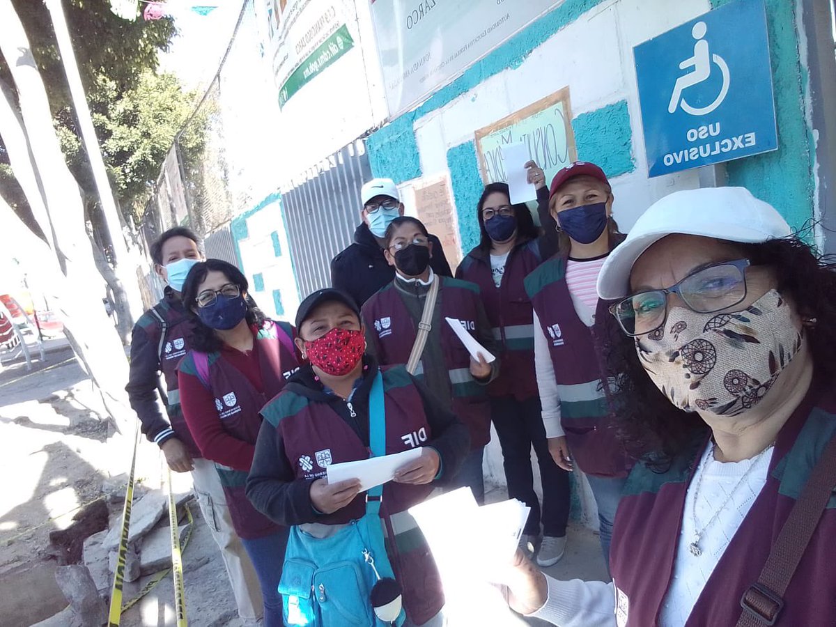migvalles's tweet photo. Brigada ya lista y con toda la actitud 💪🏼 para salir a difundir los diversos servicios, talleres y actividades que se imparten en nuestros Centros @DIFCDMX el día de hoy en alcaldía GAM, Iztapalapa, Tlahuac y Venustiano Carranza
@esthela_damian https://t.co/xFiC8WyUOp