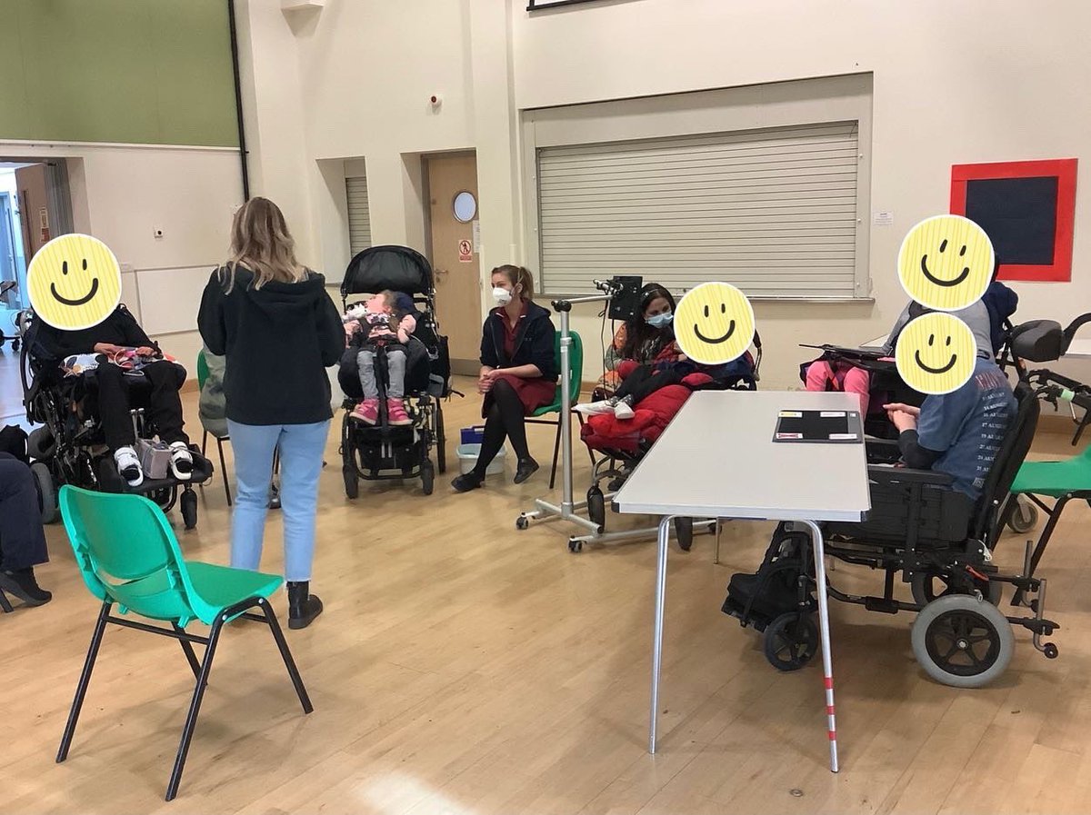 IvyHouseSchool's tweet image. Upper School got together for a school council meeting today. They spoke about likes and things that make them happy at school. There was Lots of amazing communicating! #Schoolcouncil #StudentVoice