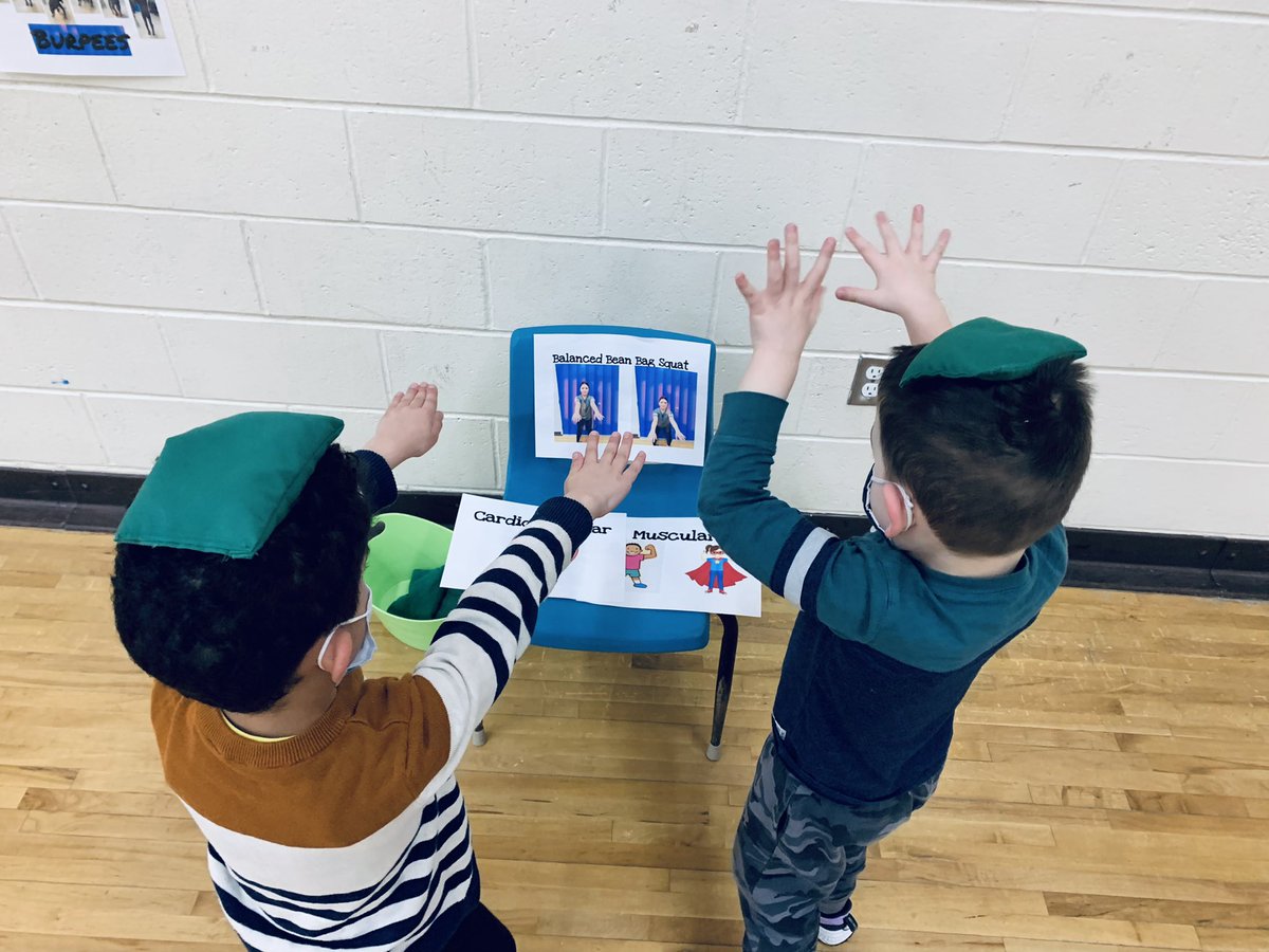 PhysMrs's tweet photo. Bean bag Bootcamp 🏃🏻♂️class fitness assessments Are the exercises for your ❤️, cardiovascular or 🦾 strength/endurance?#fitnesscomponents #fitnessforchildren @CavalierDrive @PHECanada https://t.co/l9MIH27jRq