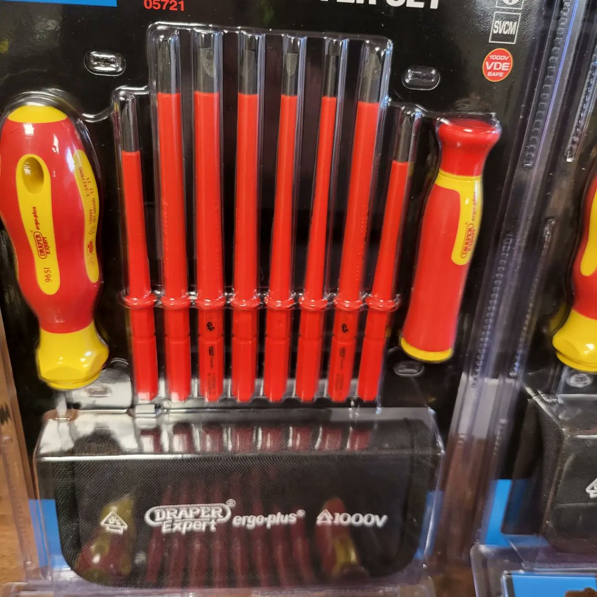 Giveaway #10
Donated by the awesome Pete Burke from over on Instagram. 

The <a href="/drapertools/">Draper Tools</a> interchangeable VDE driver set x 4 sets. To enter like, retweet and follow

#apprentice121
#apprenticeshipweek2022
#NationalApprenticeshipWeek