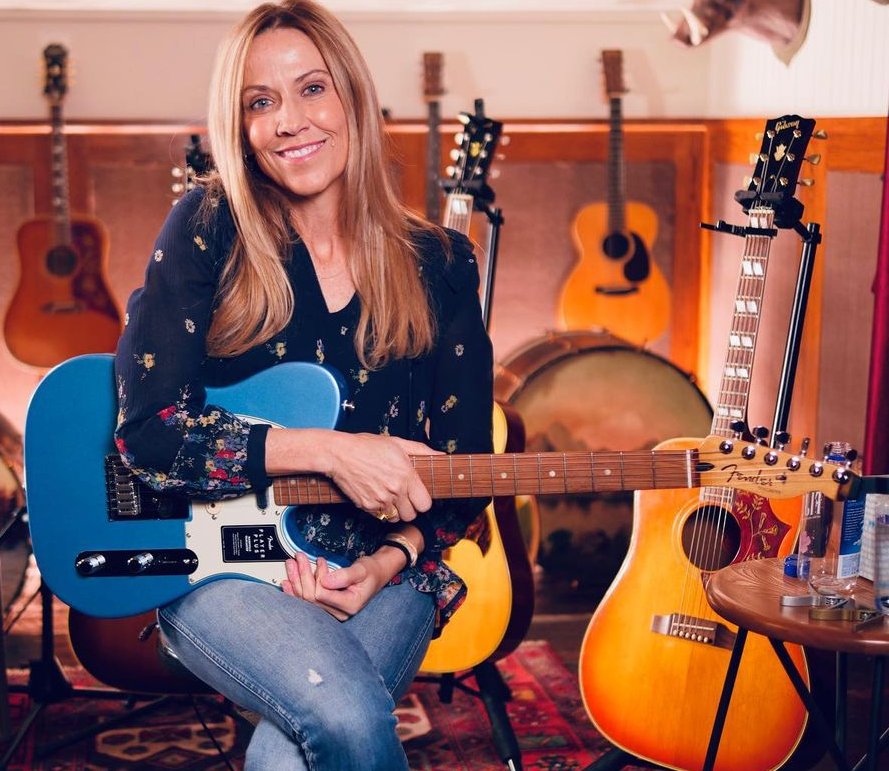 Happy Birthday to Sheryl Crow.

Her message page is Her Instagram page is  