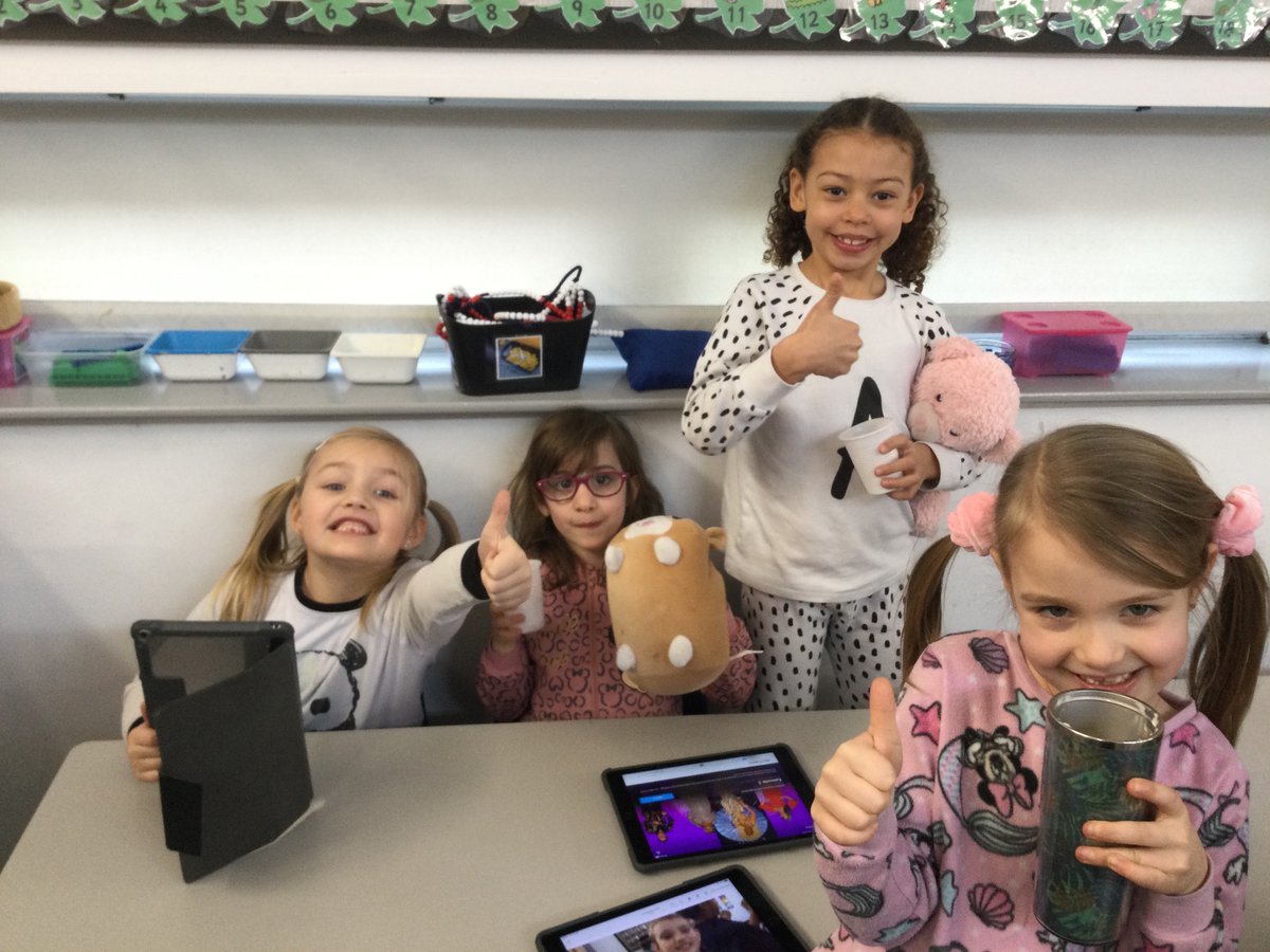 MrsFrostEYT's tweet photo. PJ day and class reward= super happy fun times in Pondskaters https://t.co/mPg9dWv3Qz