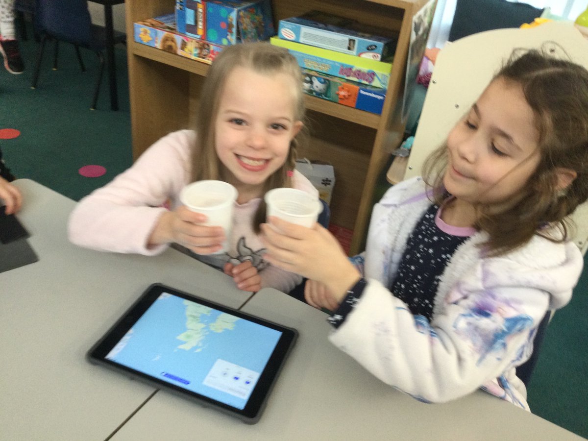 MrsFrostEYT's tweet photo. PJ day and class reward= super happy fun times in Pondskaters https://t.co/mPg9dWv3Qz