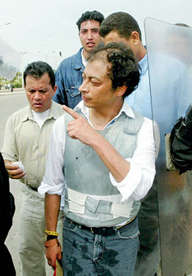 Rodlince's tweet photo. Hay que reconocer el esforzado trabajo para lograrlo:
 
A Petro y Bolivar en la convocatoria a la vandalización del país y al financiamiento de la primera linea; 

Las FARC y al ELN por configurar las guerrillas urbanas que armaron la primera linea; 

👇👇👇👇👇👇 https://t.co/5MJzNpBTvB