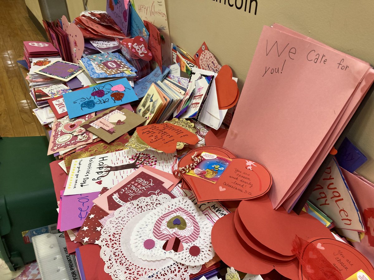 kruserandkrew's tweet photo. These are just some of the Valentines For Vets dropped off at the VA today. Some really great homemade cards. Thanks to all who participated. https://t.co/nZbY7uNuNU