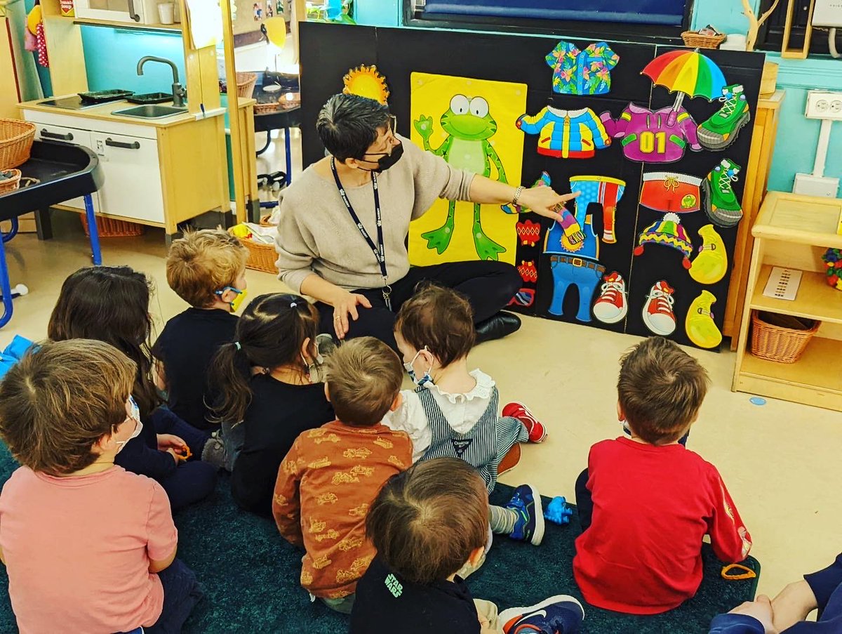 NAISNY's tweet image. The Early Years Global Partnership day went down a storm this week. Lots of MIT-inspired activities opened the children’s eyes to all things weather!
The fun activities included:
- Weather Cycle Bags
- Weather Forecasting
- Weather Vane Making
- Dressing up for the weather