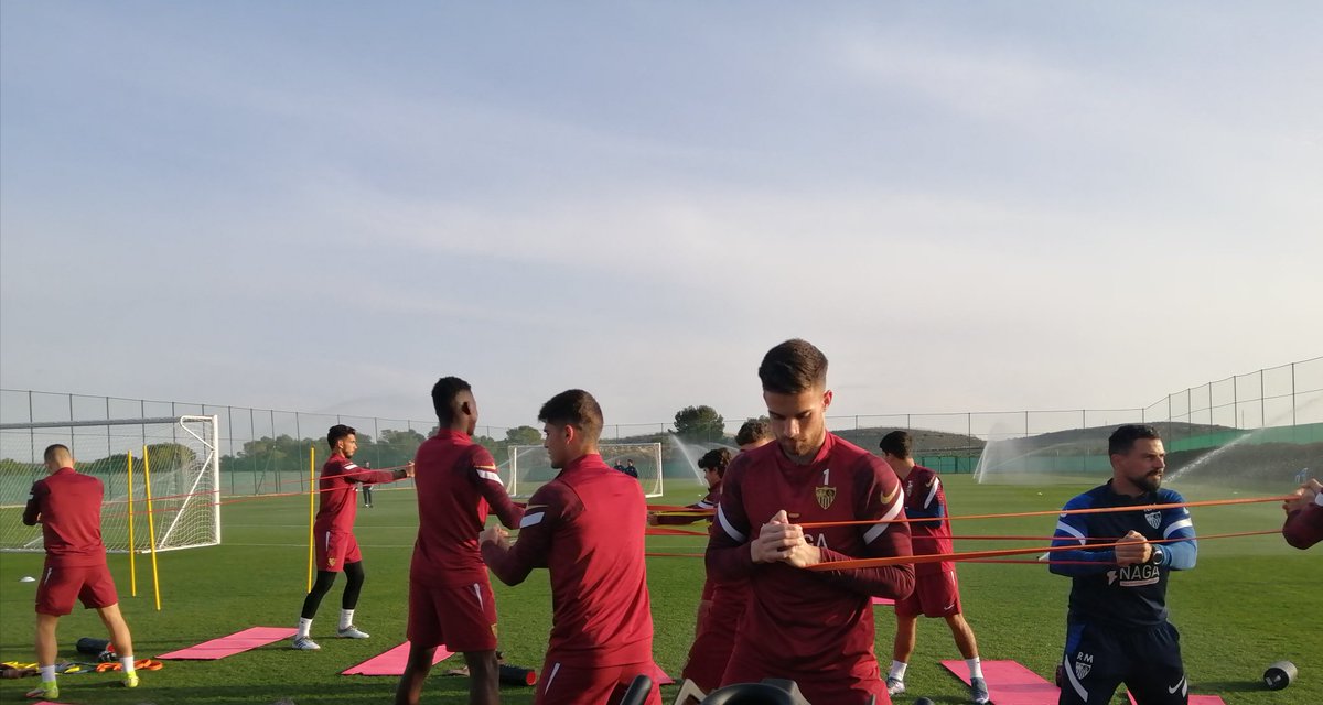 Sevilla Atlético y Cantera Sevilla FC tweet media